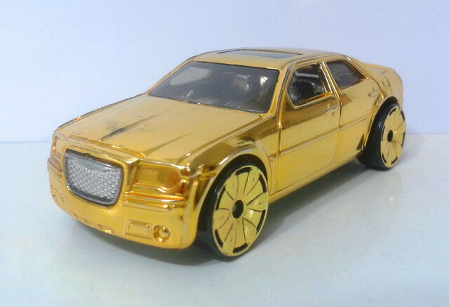 File:Chrysler 300C Hemi - Gold Rides 1 - 07 - 1.jpg