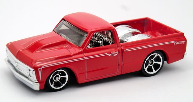 File:'67 Chevy C10-2013 170.jpg