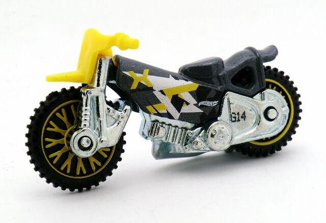 File:Tred Shredder-2014 5-Pack.jpg