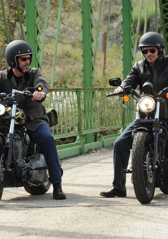 File:House-M-D-8x22-Everybody-Dies-Series-Finale-BTS-Pictures-HQ-house-md-30911836-2048-1363.jpg