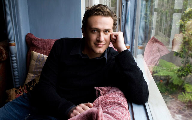 Datei:Jason-Segel-Wallpaper-2.jpg