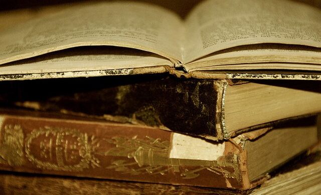 File:BindBooks.jpg