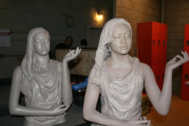 File:A Statue 1.jpg