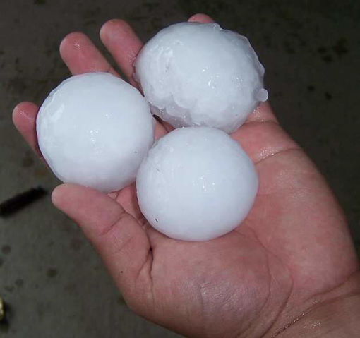 File:Hail (7).jpg