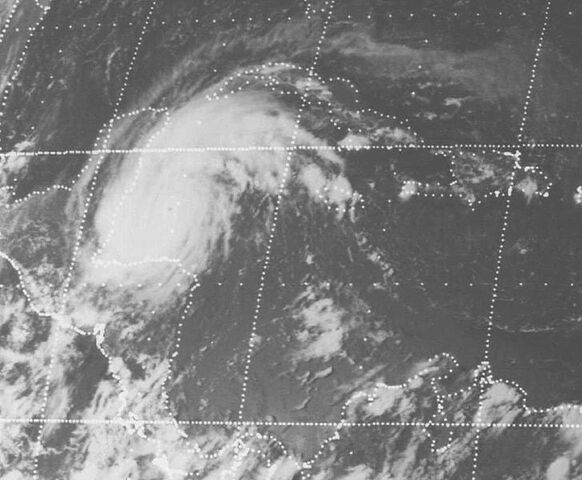 File:Hurricane Carmen 1974 satellite.jpg