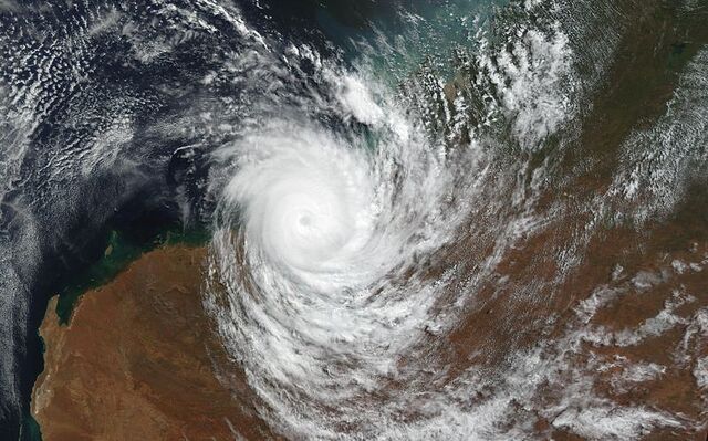 File:TC Fay 28 mar 2004 terra.jpg