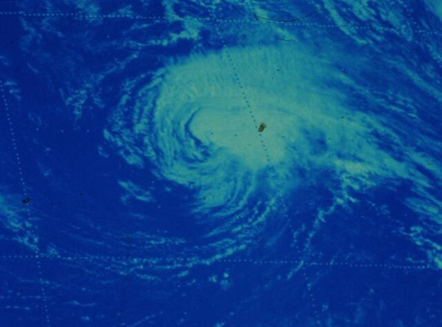 File:Hurricane Emmy (1976).jpg