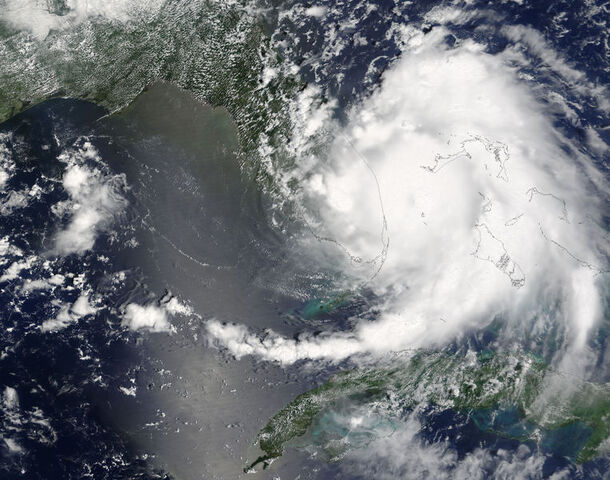 File:Hurricane Katrina August 25 2005.jpg