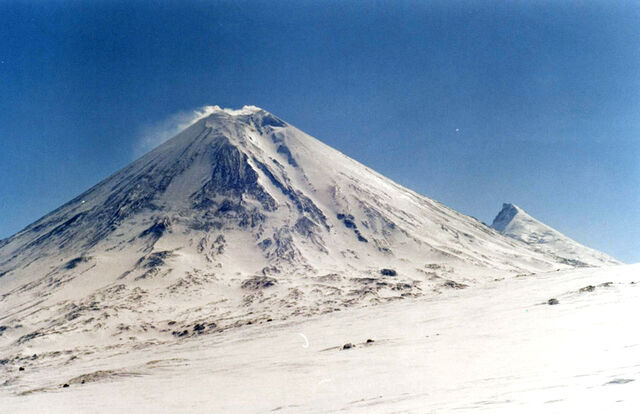 File:Klyuchevskoi.jpg