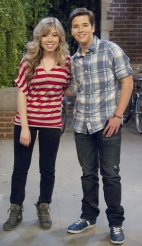 File:347px-Sam and Freddie, iOMG.jpg