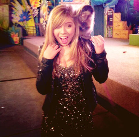 File:Tumblr lx0cozU6GL1qesmejo1 500.jpg