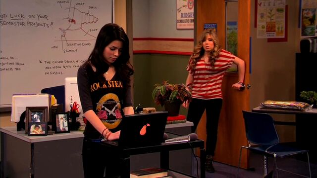 File:ICarly.S04E10.iOMG-HD.480p.Web-DL.x264-mSD.mkv 001181423.jpg