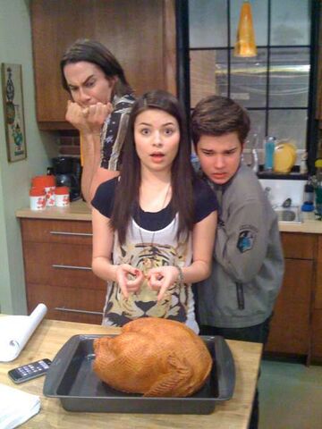 Arquivo:ICarly-icarly-10035083-525-700.jpg