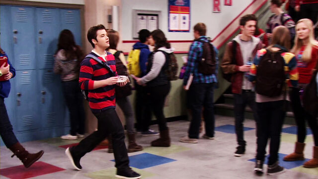 File:IOaR-CreddieScreencaps-15.jpg
