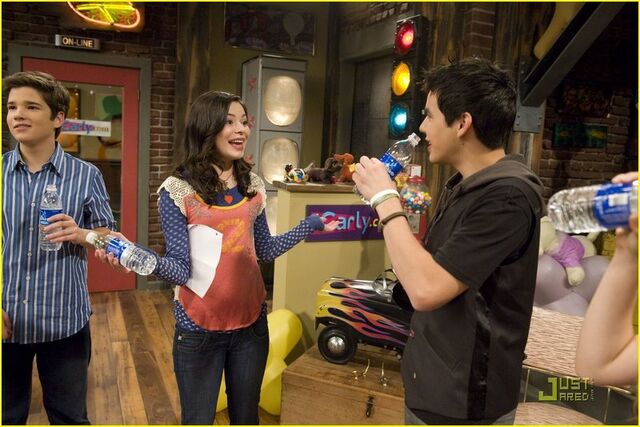 File:David-icarly1.jpg