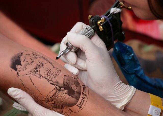 File:Seddie Country Romance Tattooed.jpg