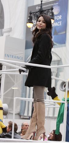 File:Icarly Boots 4.jpg