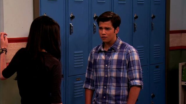 File:ICarly.S04E10.iOMG-HD.480p.Web-DL.x264-mSD.mkv 000965076.jpg