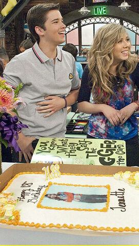 File:Jennette's 18th B-day.jpg