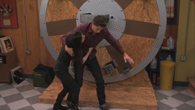File:ICarly.S05E07-08.iStill.Psycho.480p.WEB-DL.x264-mSD-20-29-23-.jpg