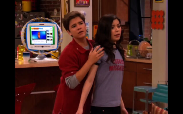 File:HidingBehindCarly1.jpg