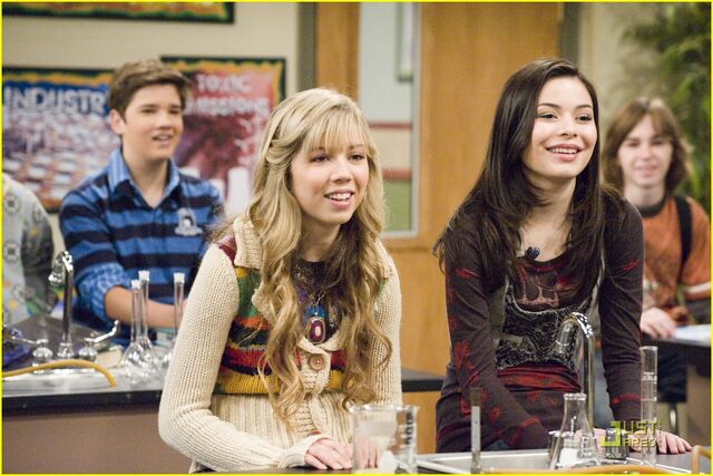File:Icarly-go-green-01.jpg