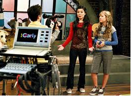File:ICarly Live.png