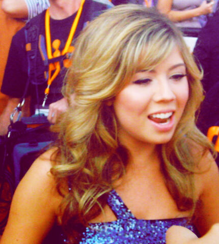 File:Tumblr lspcmyMWau1qesmejo1 500.jpg