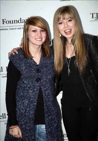 File:Jennettejj.png