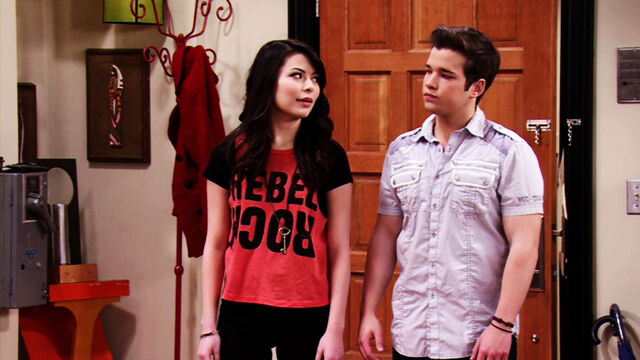 File:IOaR-CreddieScreencaps-08.jpg