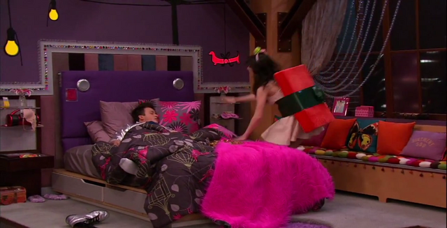 File:Ihalfoween3264.png