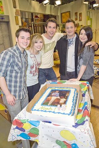 File:Icarly noah bday 02HR.jpg