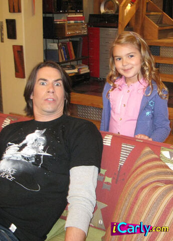 File:Little Girl.jpg
