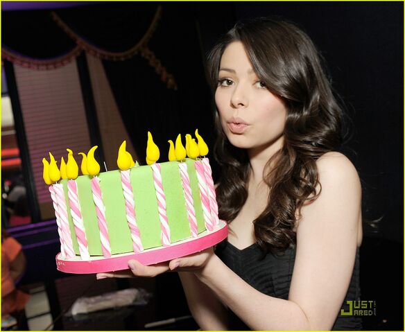 File:Icarly-victorious-memphis-st-jude-10.jpg