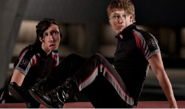 File:The Hunger Games Katniss Peeta.jpg