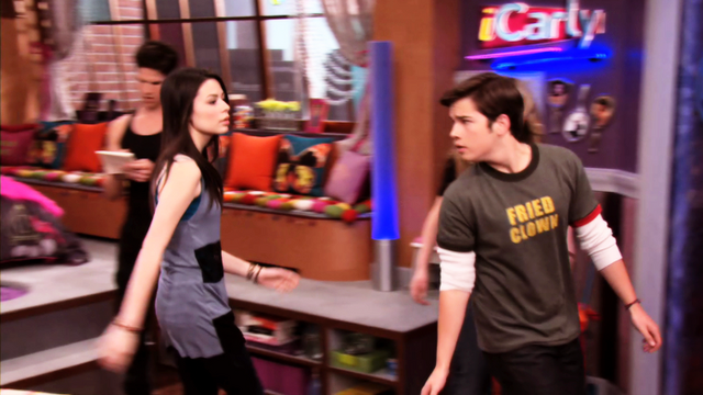 File:IHaI-CreddieScreencaps-28.png