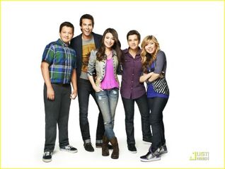 413px-Novatemporadaicarly.jpg