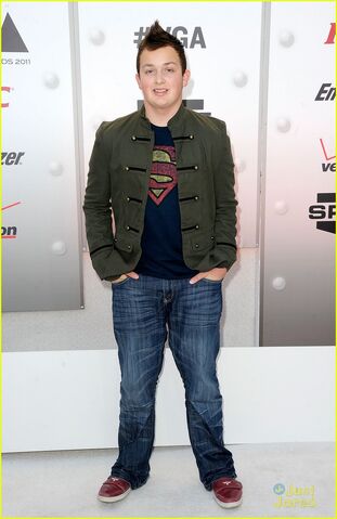 File:Noah-munck-video-game-awards-03.jpg