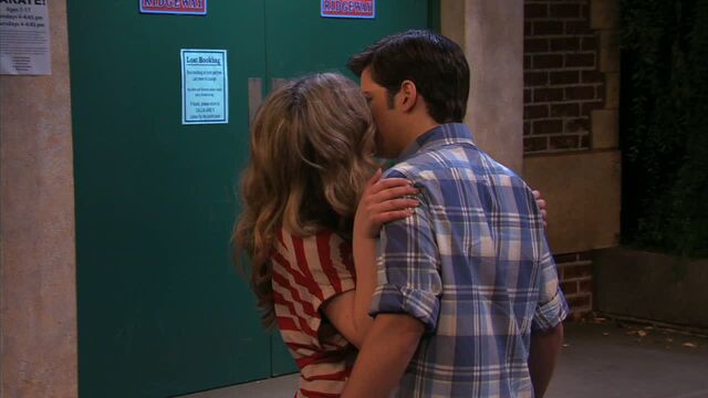 File:Seddie kiss HD 4.jpg
