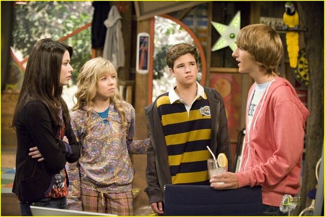 File:Icarly seddie.jpg