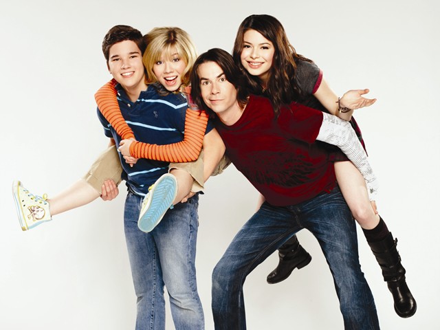File:Cast Season 4.jpg