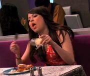 Carlyfoodthrowidsf