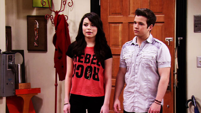File:IOaR-CreddieScreencaps-09.jpg