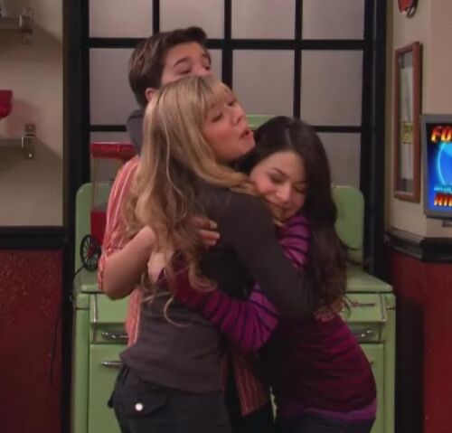 File:Group Hug - iCook.jpg