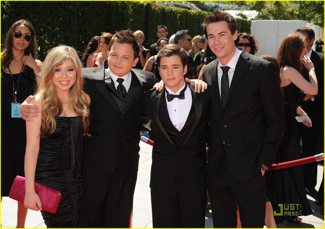 File:Jennette-mccurdy-2010-emmys-02.jpg
