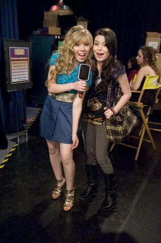 File:Jennette-mccurdy-icarly-pageant-09.jpg