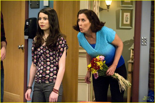 Arquivo:Icarly-saved-life-stills-07.jpg