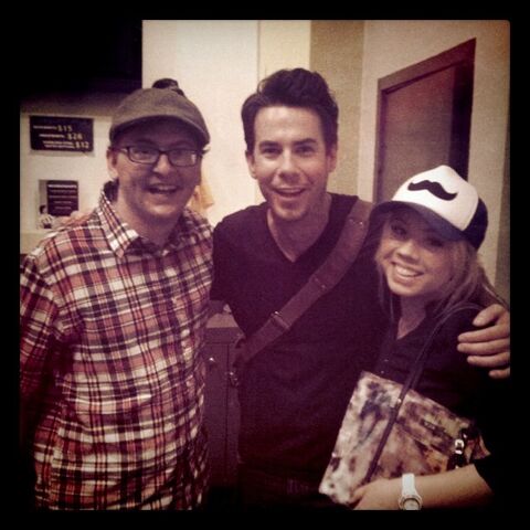 File:Jennette-and-Jerry.jpg