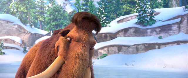 File:Manny ready to hit the puck (Ice Age 5).jpg