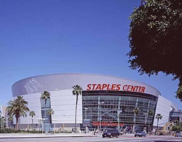 File:Staplescenter.jpg